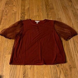 Banana Republic Pouf sleeve, clipped dot short sleeve shirt